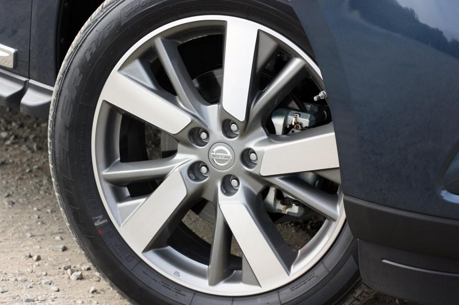  Nissan Pathfinder 2013 года  (фото 108 из 141)